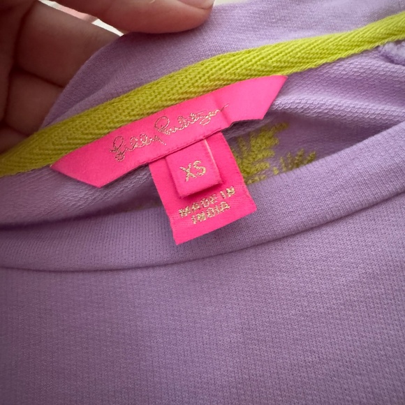 Lilly Pulitzer Aldean palm sweatshirt - Picture 8 of 9